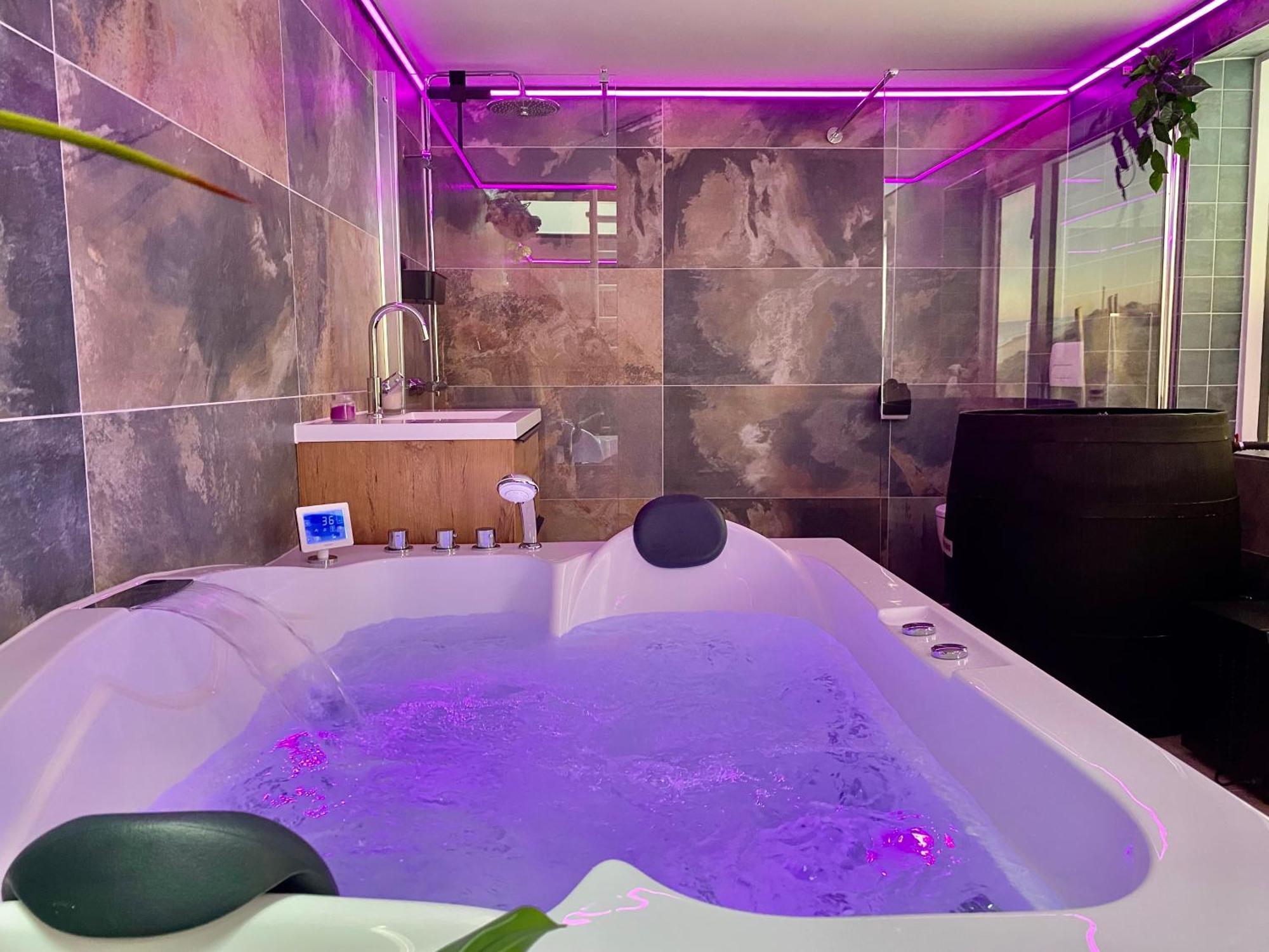 Sommerhaus Glucklich Am Meer 2 Mit Wellnesszugang Egmond aan Zee Esterno foto